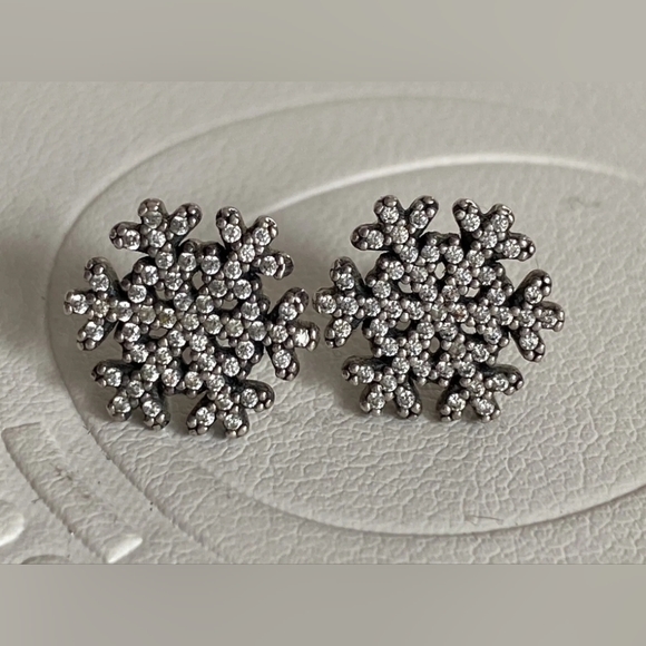 Pandora "Snowflake" Earrings - Picture 1 of 3